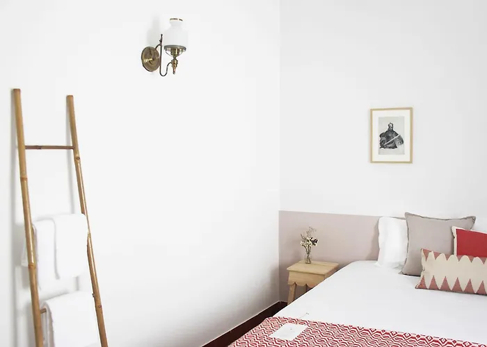 Foral - 게스트하우스 오비도스